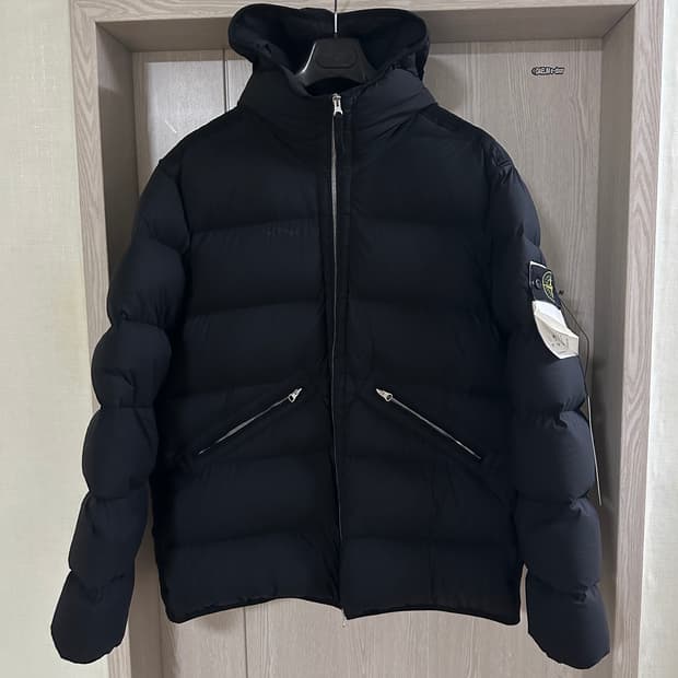 스톤아일랜드 심리스 패딩