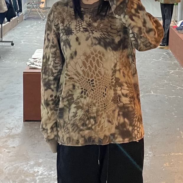 스투시 크립텍 카모 롱 슬리브 써멀 하이랜더 H1528