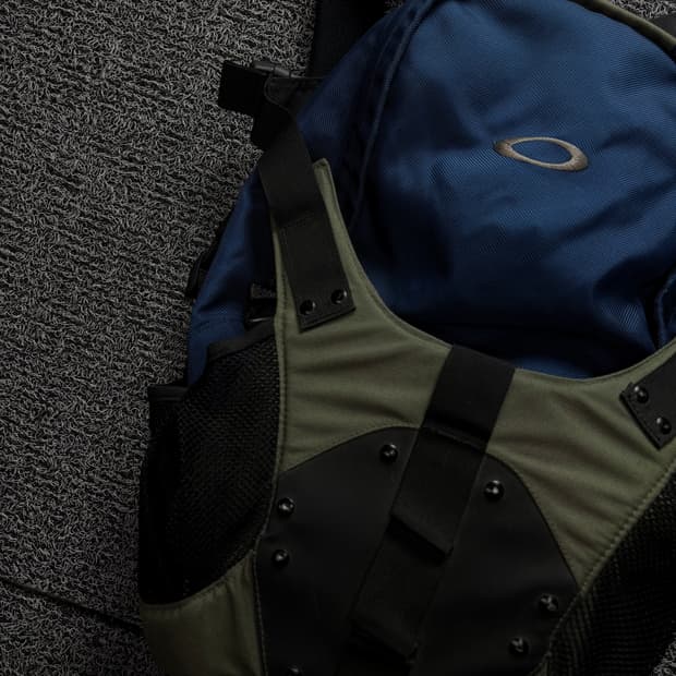 오클리 아이콘 로고 아카이브 테크웨어 백팩 1409