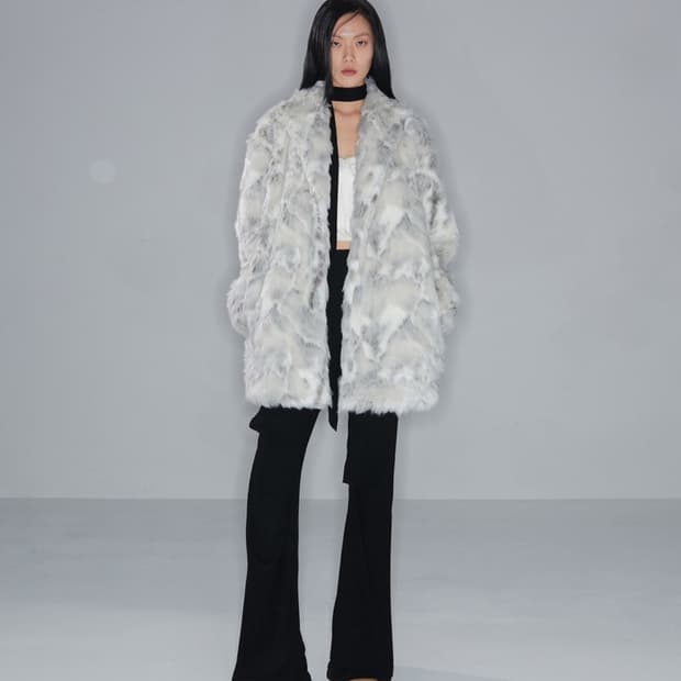 나체 퍼 하프 코트 크림 FAKE FUR HALF COAT