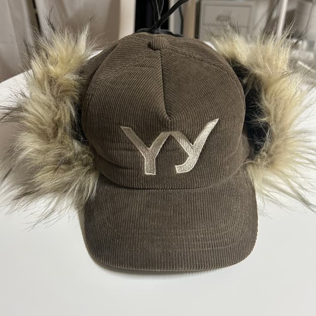 Open Yy 포우 퍼 코듀로이 이어플랩 캡 카키