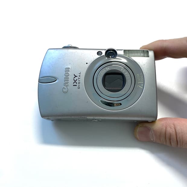 캐논 익서스 IXUS 750 디지털 카메라 (IXY 700)