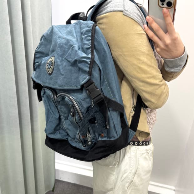 키플링 블루 백팩