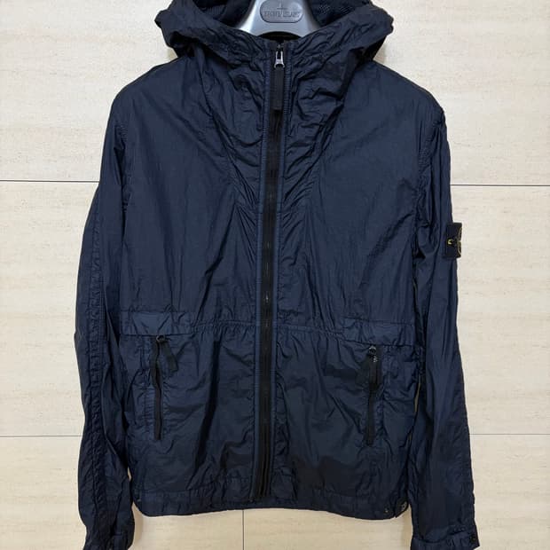 스톤아일랜드 정품 멤브라나 바람막이