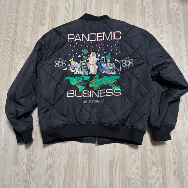 슈프림 AOI 퀼티드 워크 자켓 블랙 - 24FW