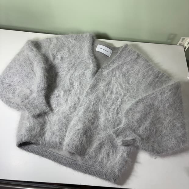 우먼M 모어댄예스터데이 그레이 헤어리 가디건