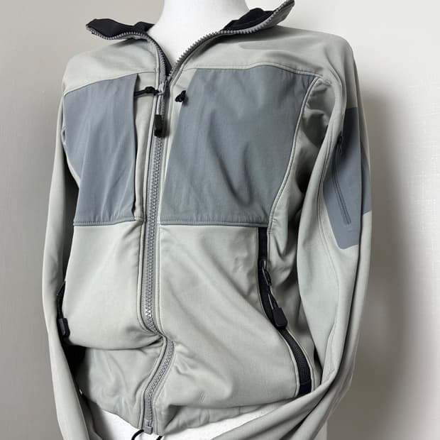 아크테릭스 웜그레이 블루 자켓