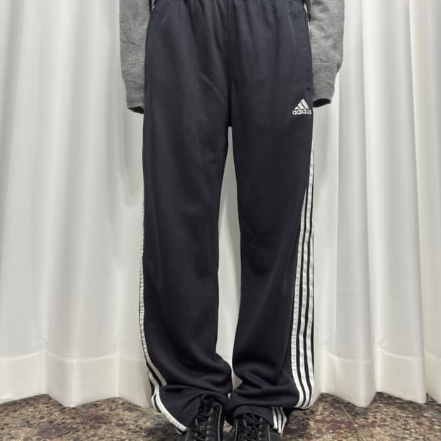 adiddas line pants