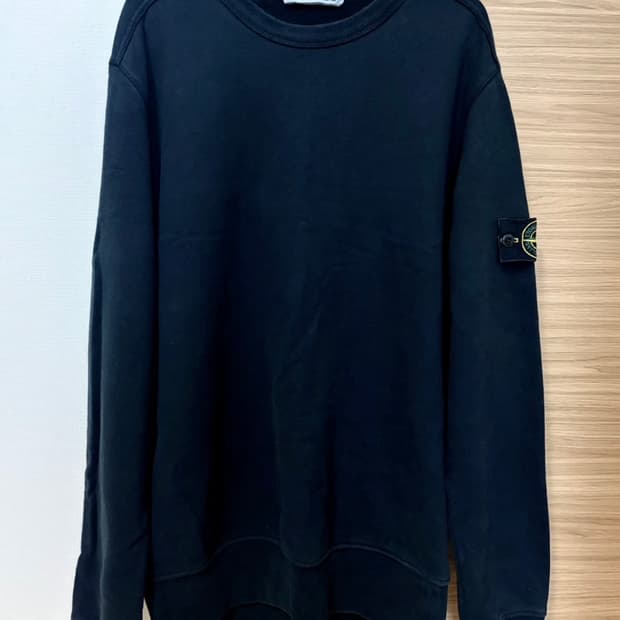 스톤아일랜드 블랙 맨투맨 s