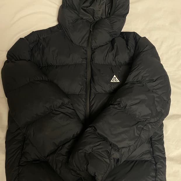 나이키 Acg 루나레이크 패딩 신형