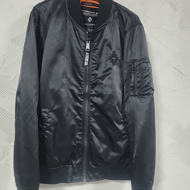 마르셀로불론 알파인더스트리 콜라보 블랙 봄버 자켓