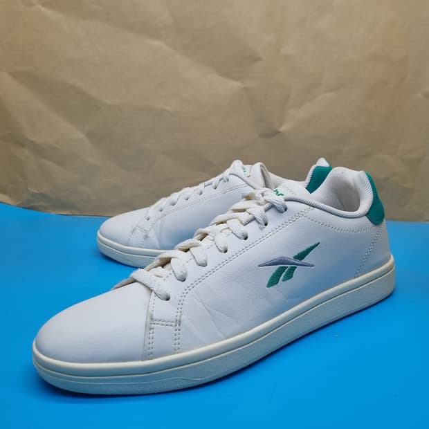 리복 로얄 컴플리트 스니커즈245