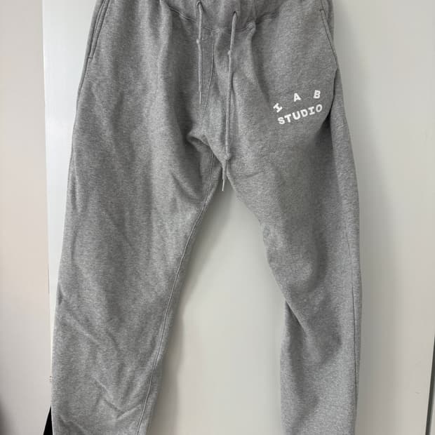 아이앱 스튜디오 스웻팬츠