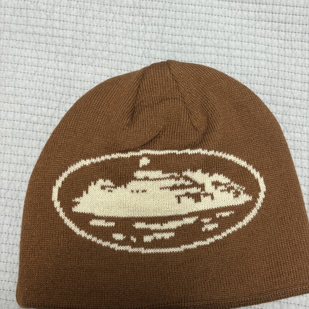 코르테이즈 비니 브라운