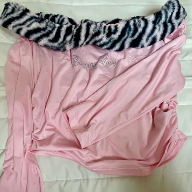 갸루 오픈숄더 상의 romwe 상의