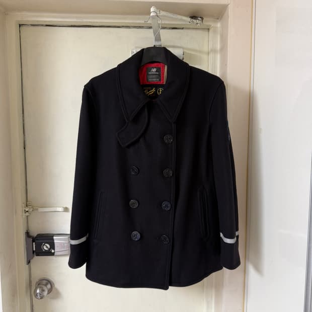 New balance X Gloverall pea coat 피 코트