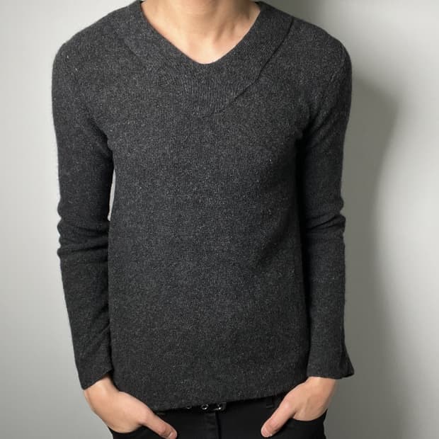 꼼데가르송 로브 드 샹브르 차콜 울 니트 스웨터 