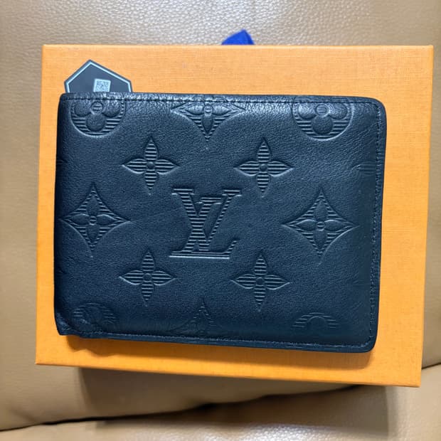 루이비통 모노그램 지갑