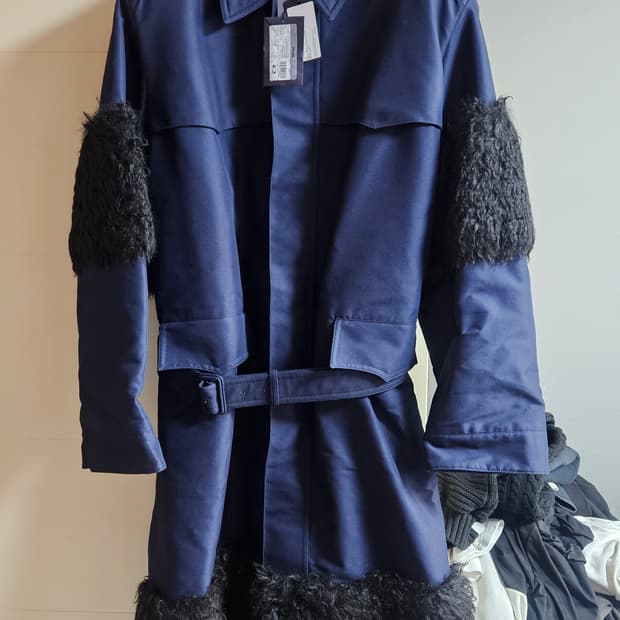 프라다 파카 패딩 털 코트 자켓 점퍼 1천7백만원짜리 정품 신품