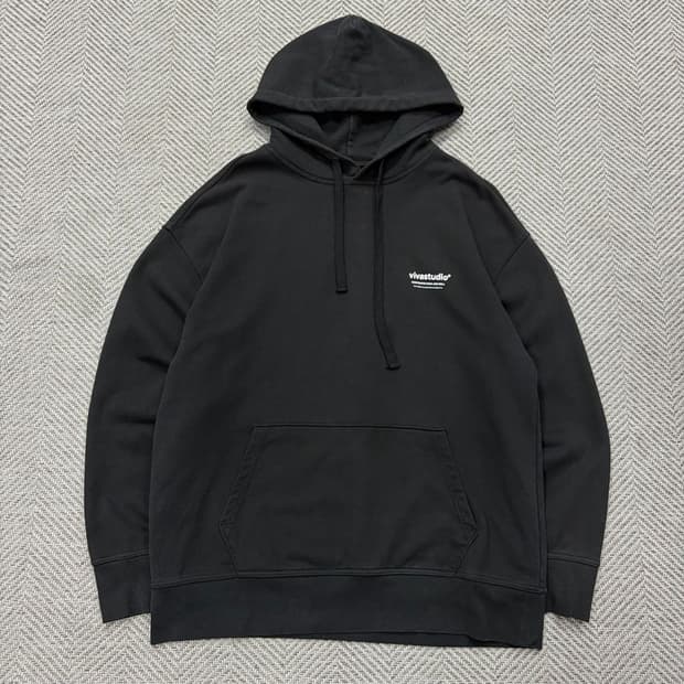 비바스튜디오 베이직 로고 후드티 v2862