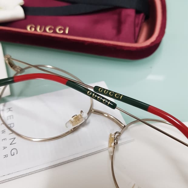 새상품 풀구성)구찌 남녀골드안경테 (초경량)