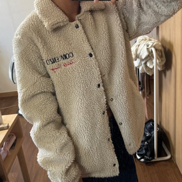 꼬미엔조 양털자켓 베이지