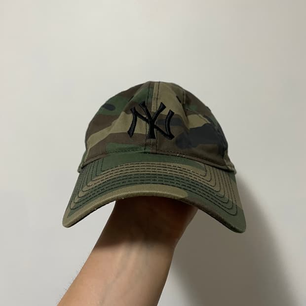 디스이즈네버댓X뉴에라 카모 볼캡