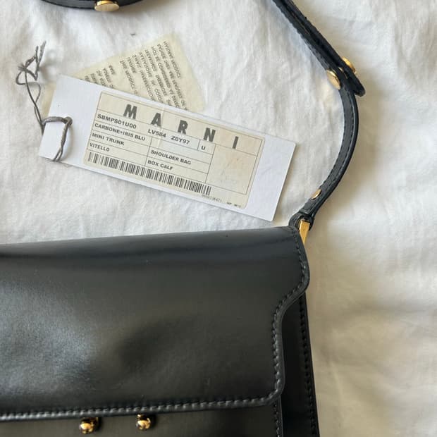 마르니 트렁크백