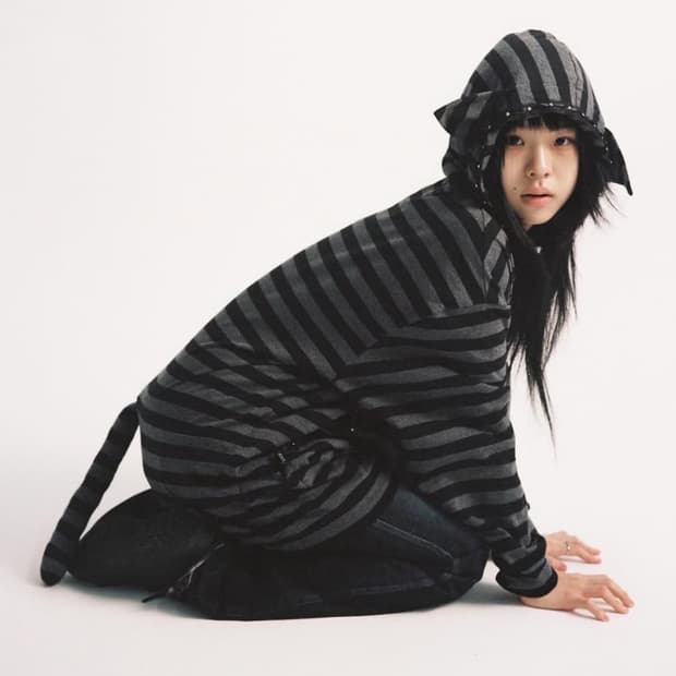 아컨시엘 emo cat 후드집업 구해요