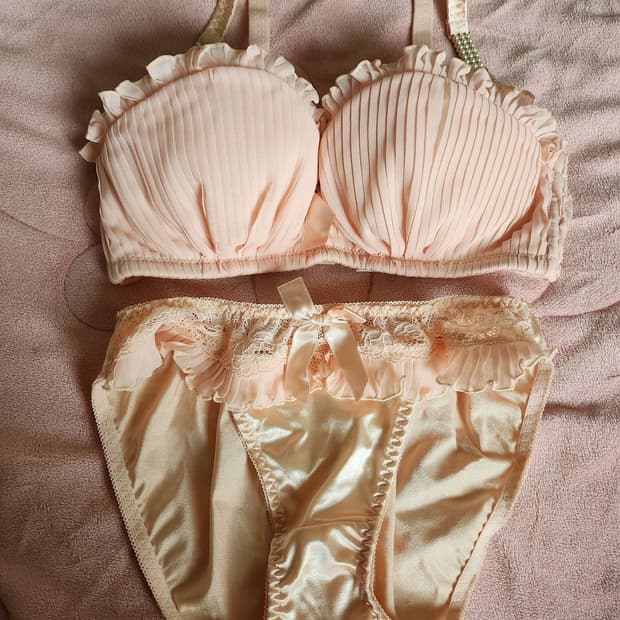 일본 고급 새틴 브라팬티세트 에메필