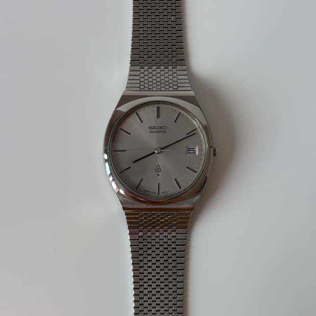 1980s Emblem Silver Quartz