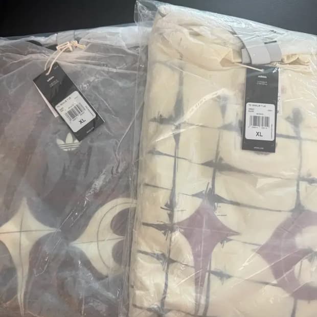 아디다스 x 떠그 클럽 골리 티셔츠 블랙 /크림 화이트 (새상품 XL)