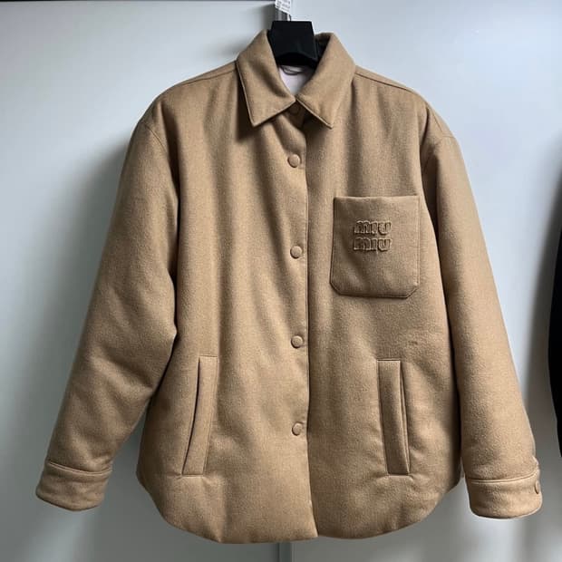 미우미우 카멜헤어 패디드 패딩 셔츠 자켓