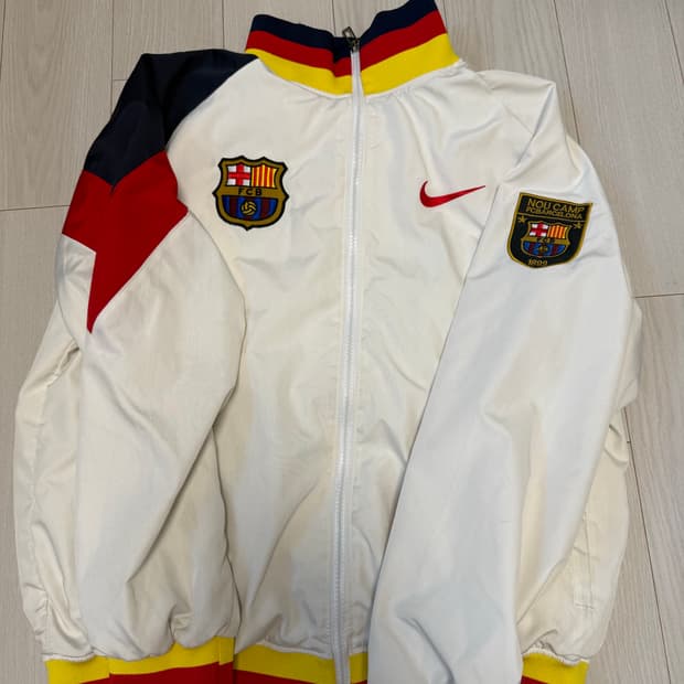 나이키 바르셀로나 트랙탑