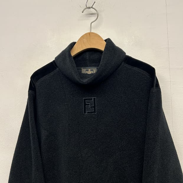 90s 펜디 플리스 터틀넥 풀오버 