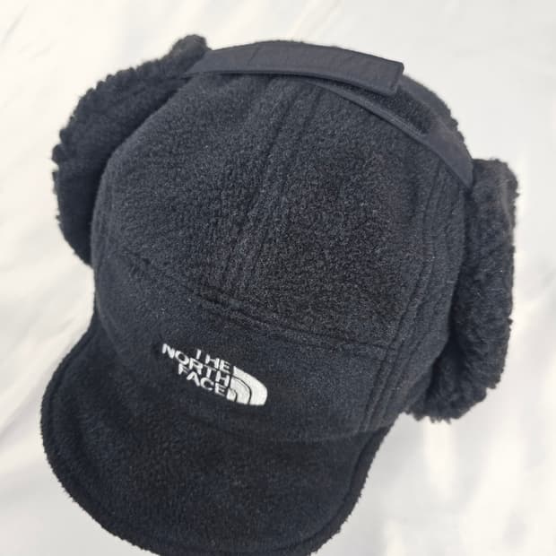 노스페이스이어모프캡