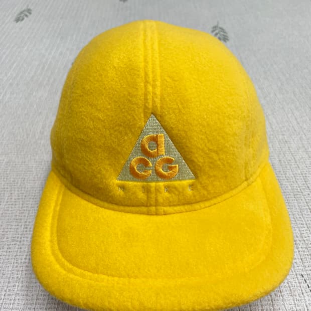나이키 acg AW84 플리스 캡  엘로우