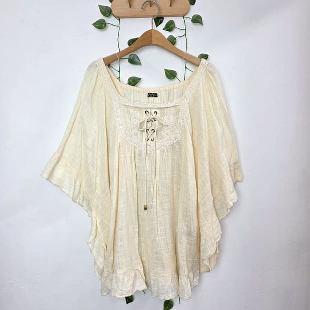 아일렛 판쵸 블라우스