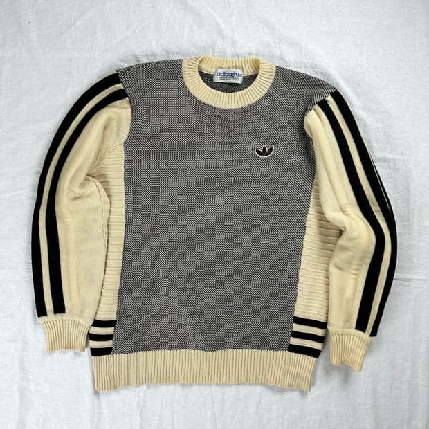 데상트 아디다스 니트 스웨터
