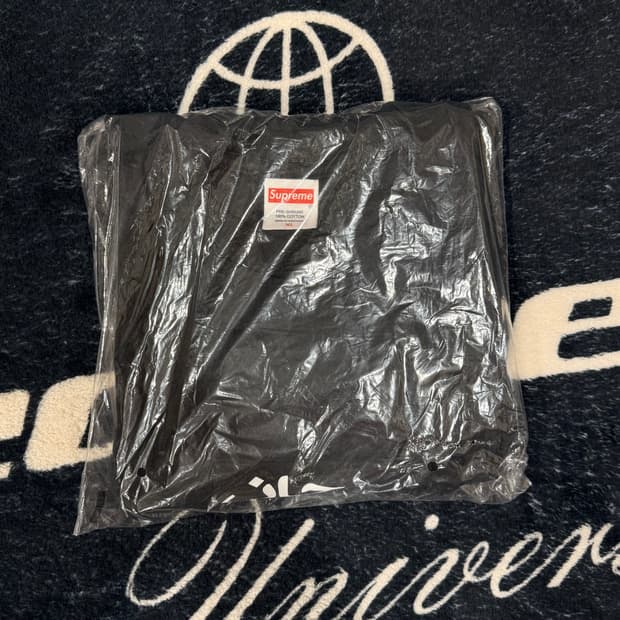 슈프림 아라빅 박스 로고 티셔츠 블랙 XL 26SS 새상품