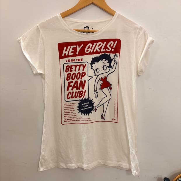 베티붑 롤업 티셔츠