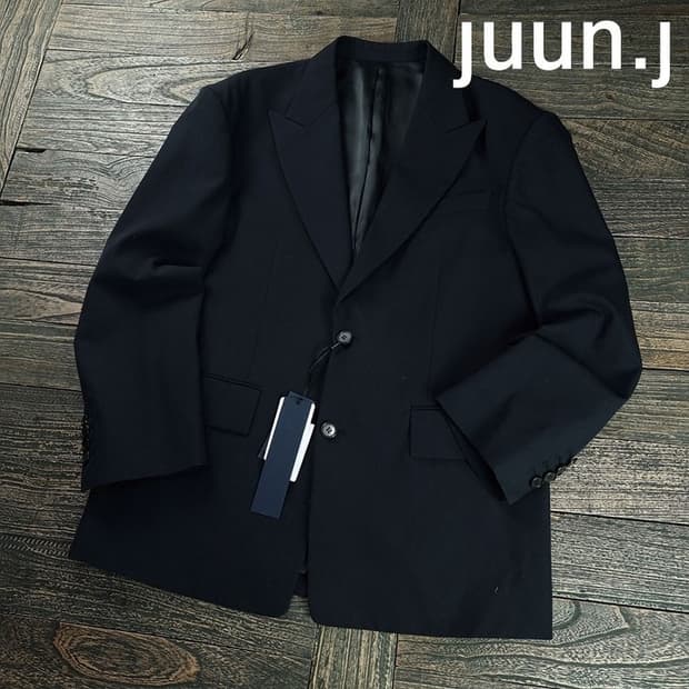 (새상품)[준지] 19 F/W 대디 숄더 오버사이즈 블레이저 P02007