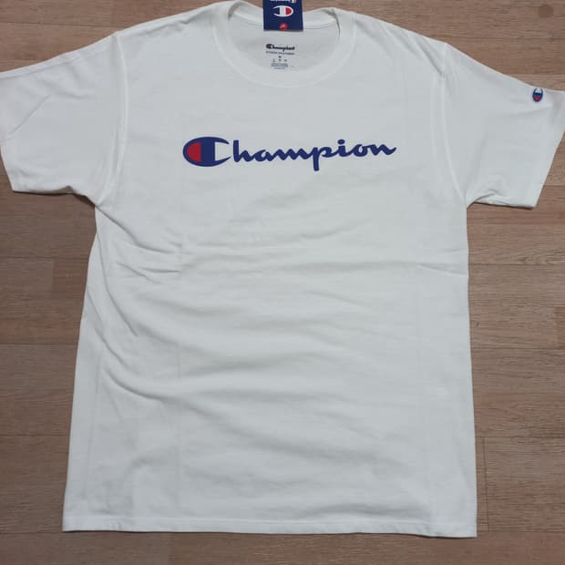 챔피온 반팔 M사이즈 새제품