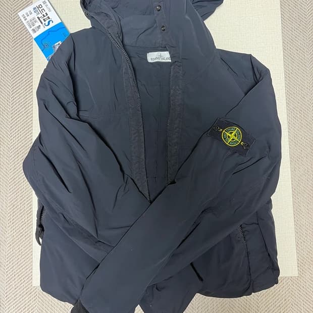 스톤아일랜드 경량패딩