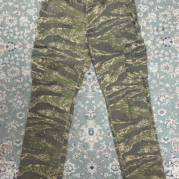 (32) 타이거 카모 카고팬츠