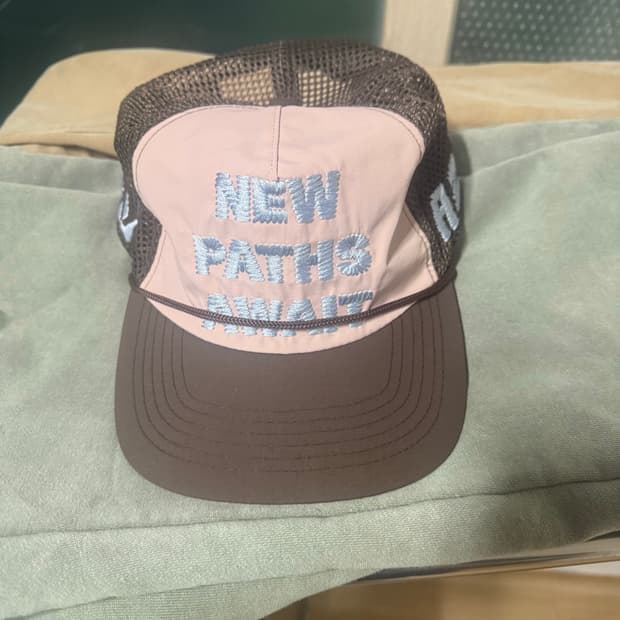 알렉스조노 우즈 트러커