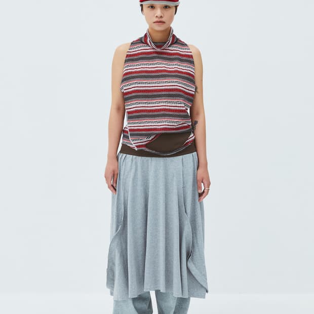 0tape CUT OUT STRIPE SLEEVELESS