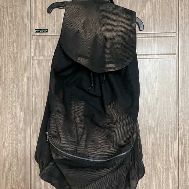 지용킴 24AW 선블리치 백팩