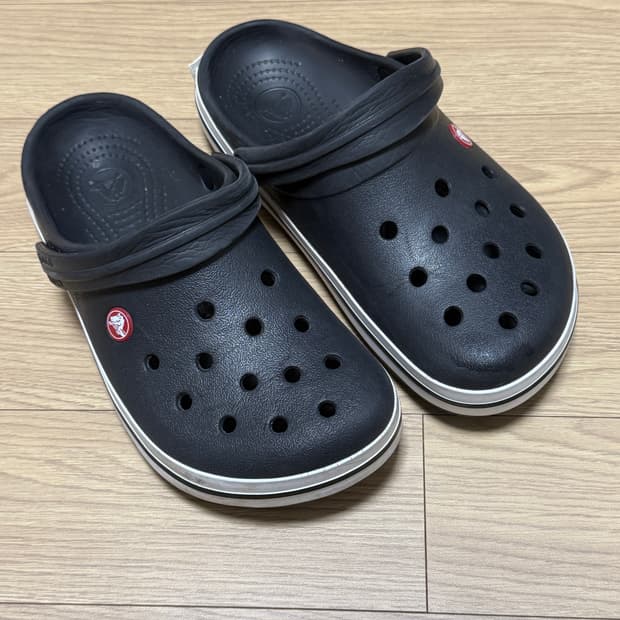 크록스 샌들 블랙 250mm