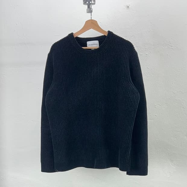 솔리드옴므 18fw 블랙 와플 벨벳 골지 니트